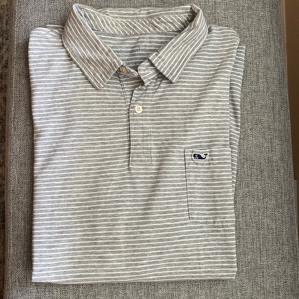 Vineyard Vines sz L EUC golf/ polo shirt. 100% cotton in gray/ white stripe.